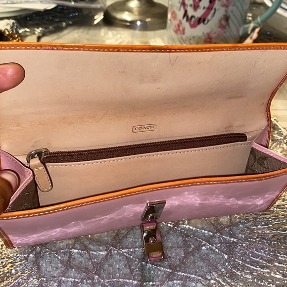 VTG! Unique authentic COACH wallet! - Picture 6 of 15